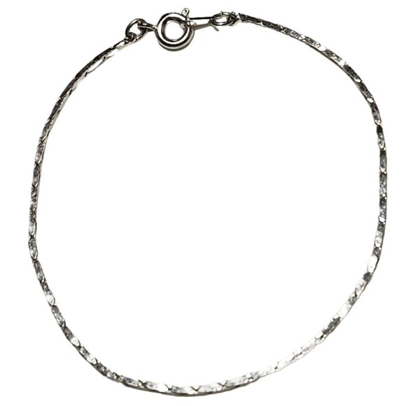 Elegant Silver Tone Delicate Chain Bracelet Classic Minimalist Fashion Jewelry - Picture 1 of 3